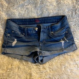 2b Bebe jean shorts size 27.